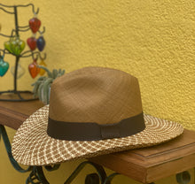 Cargar imagen en el visor de la galería, Sombrero Catalán
